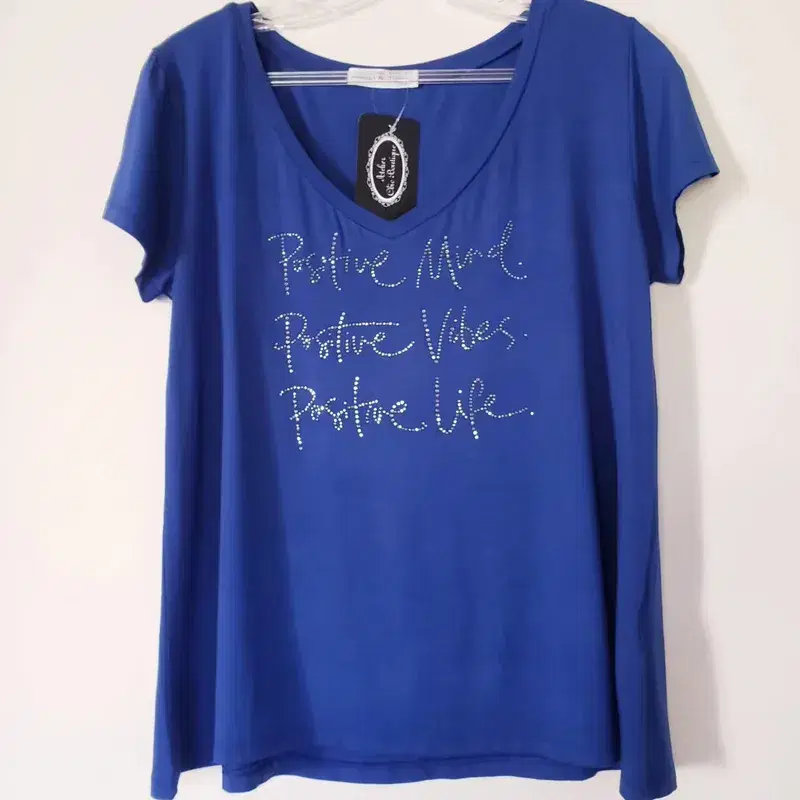 Blusa Boas Energias com estampa em Cristais.