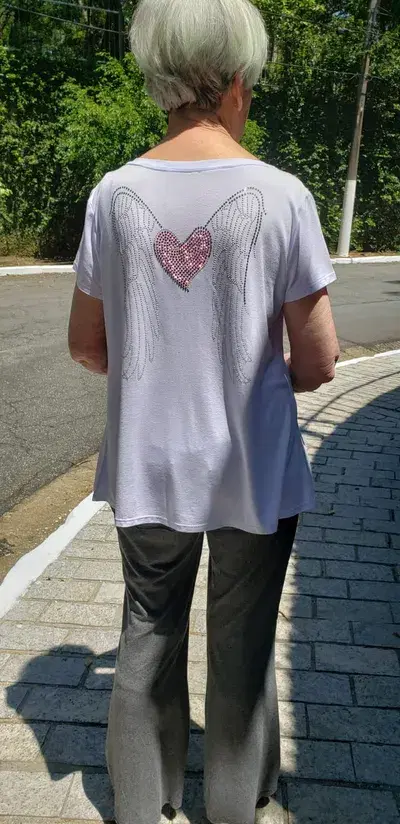 Blusa Asas Coração com linda estampa em Cristais