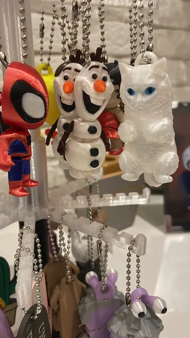 Chaveiros diversos e personalizados