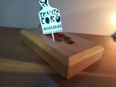 Incensário Peroba. Peça Única
