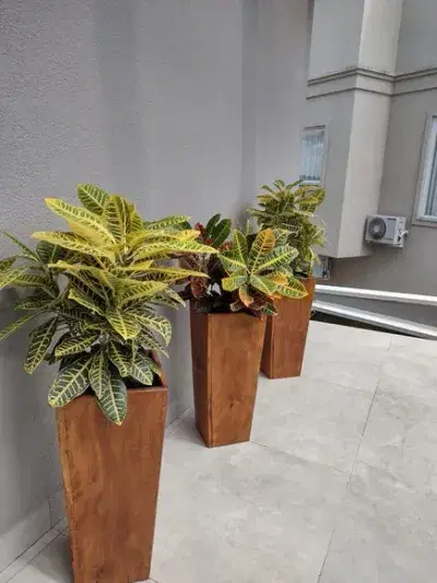 Vasos Cachepots em Madeira Cambará