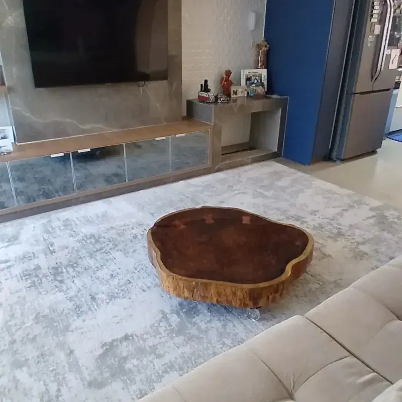 Mesa de centro em madeira
