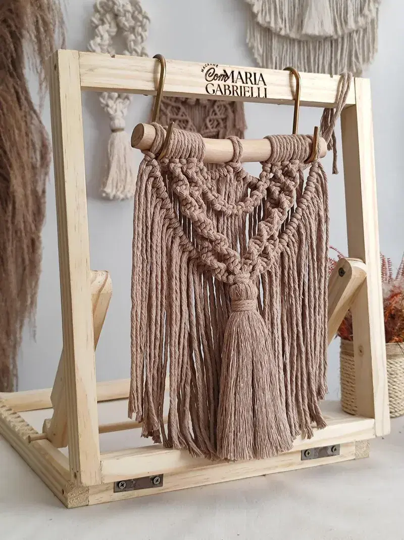 Suporte para produzir macramê